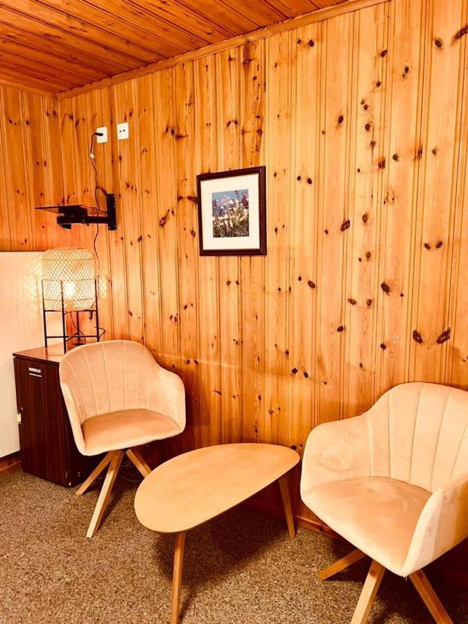 Rooms With Private Bathrooms Saas im Prattigau Εξωτερικό φωτογραφία