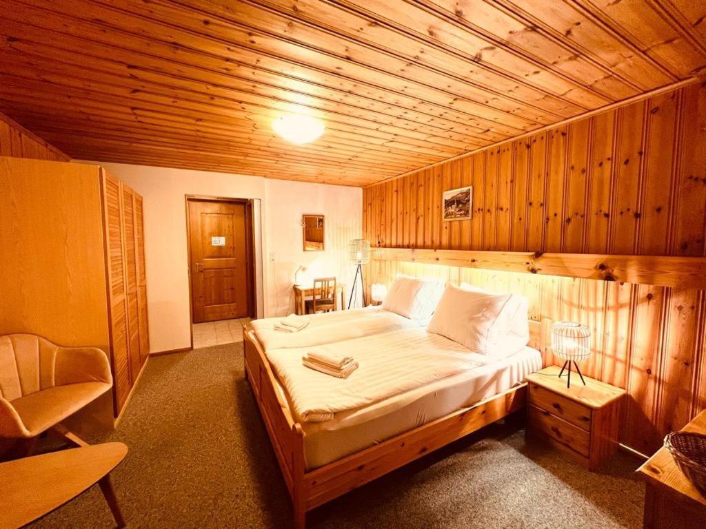 Rooms With Private Bathrooms Saas im Prattigau Εξωτερικό φωτογραφία