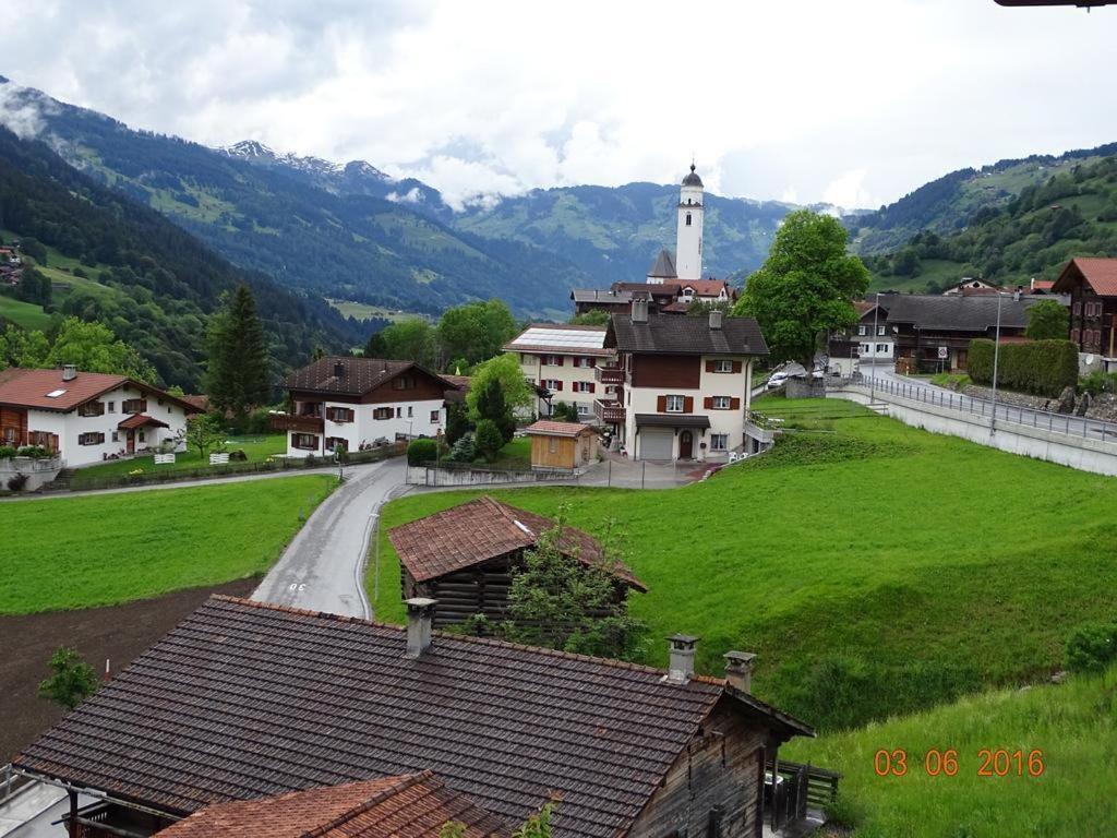 Rooms With Private Bathrooms Saas im Prattigau Εξωτερικό φωτογραφία