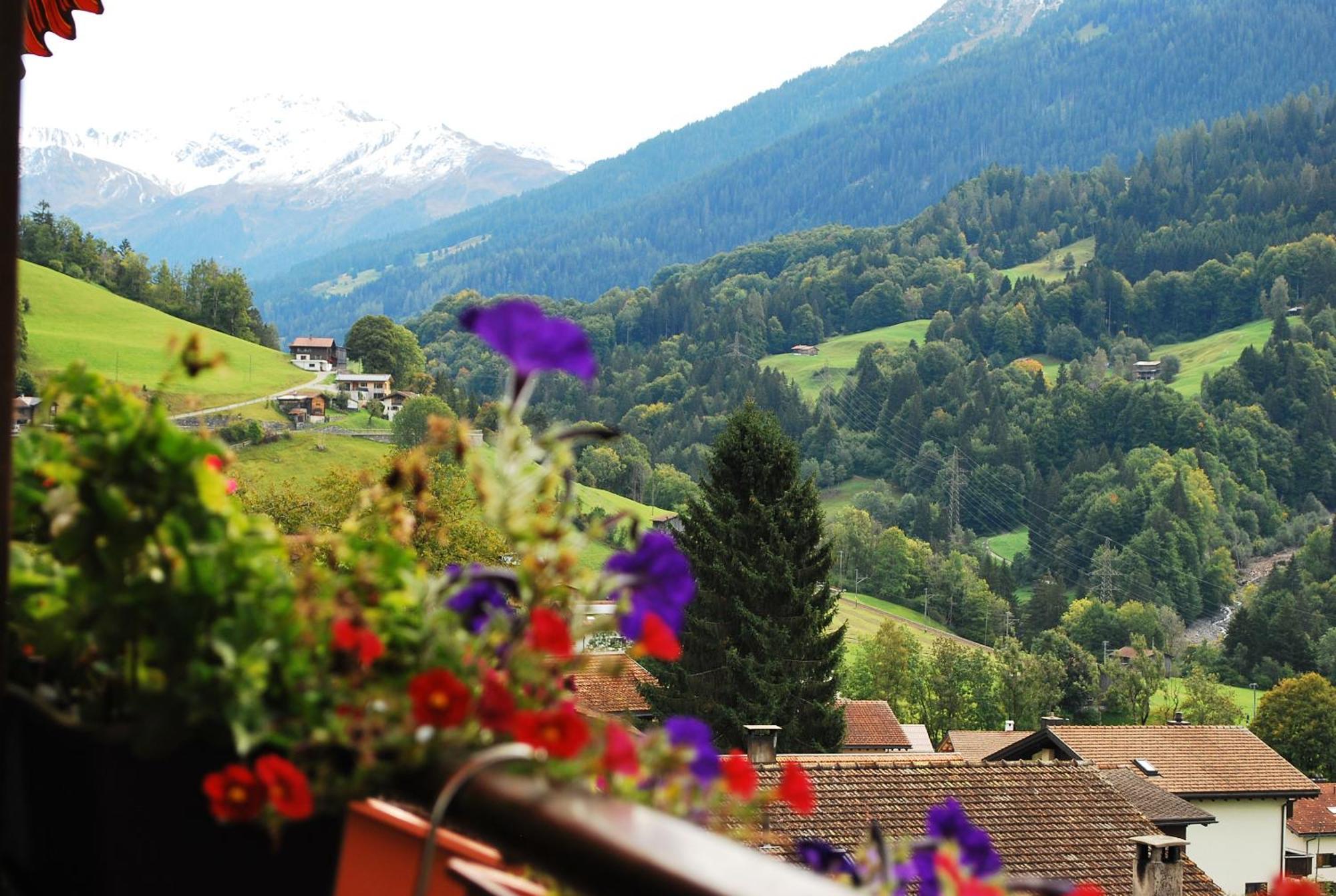 Rooms With Private Bathrooms Saas im Prattigau Εξωτερικό φωτογραφία